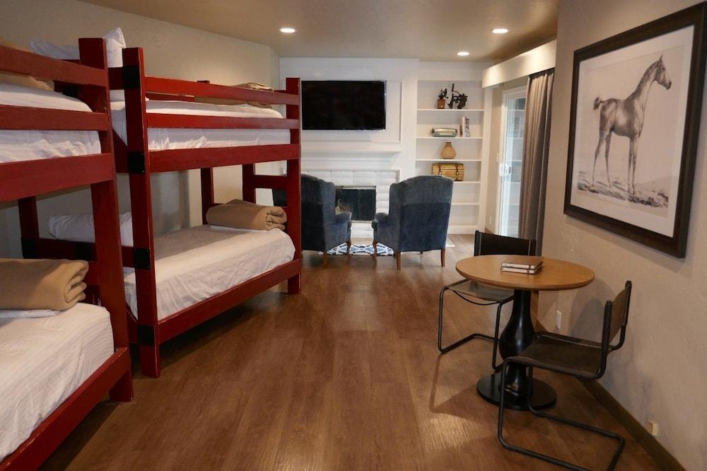 Oceanpoint Ranch Hotel 3*